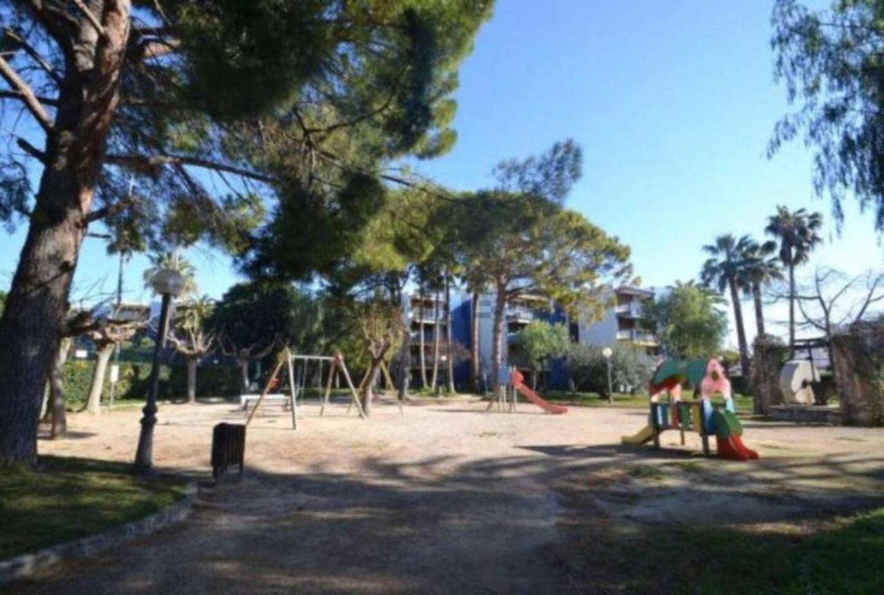 Apart. Familiar En Urbanizacion Reus Mediterrani Cambrils Buitenkant foto